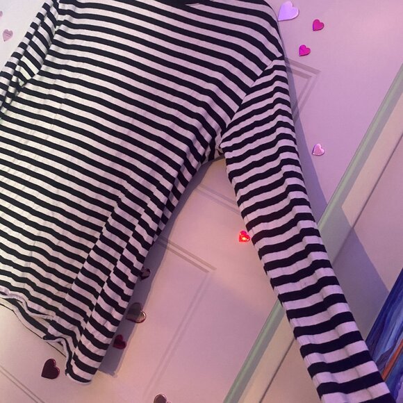 Striped Shirt Oversized Divided - Picture 3 of 3